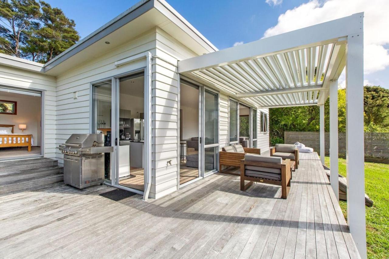Karaka Sanctuary With Spa Pool By Waiheke Unlimited Oneroa Oda fotoğraf